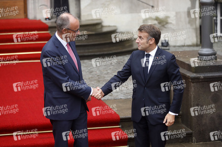 Empfang des französischen Staatspräsidenten in Berlin
