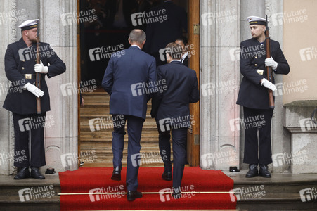 Empfang des französischen Staatspräsidenten in Berlin