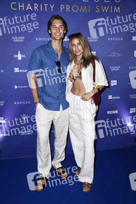 Charity Promi Swim 2025 in Berlin