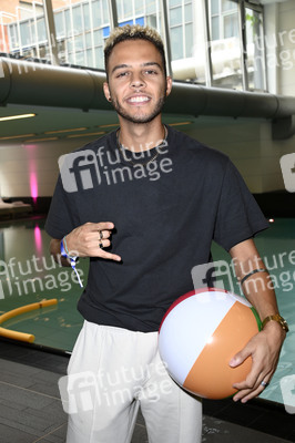 Charity Promi Swim 2025 in Berlin