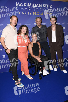 Charity Promi Swim 2025 in Berlin