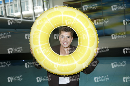 Charity Promi Swim 2025 in Berlin