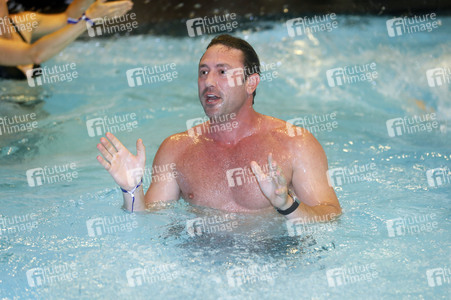 Charity Promi Swim 2025 in Berlin