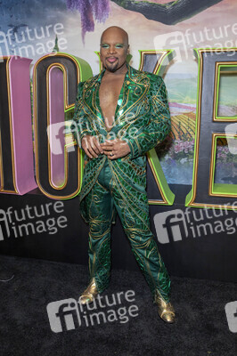 Her Universe Fashion Show, San Diego Comic-Con International 2025