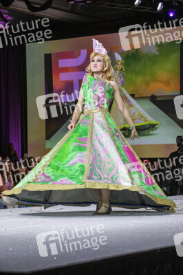 Her Universe Fashion Show, San Diego Comic-Con International 2025