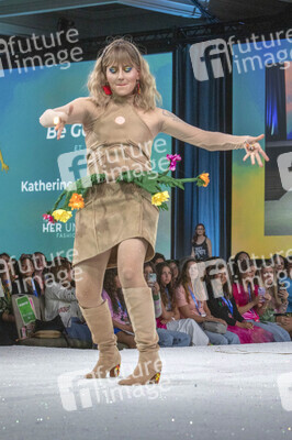 Her Universe Fashion Show, San Diego Comic-Con International 2025