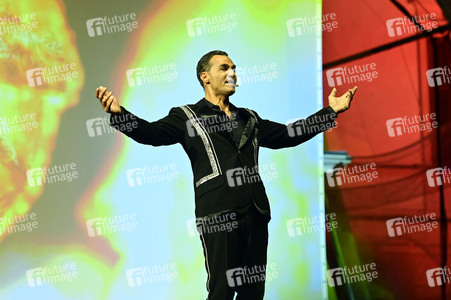 Theaterpremiere 'Jedermann' bei den Thurn und Taxis Schlossfestspielen in Regensburg