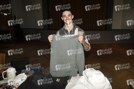 Promiflohmarkt für den Verein Kinderschutzengel in Berlin