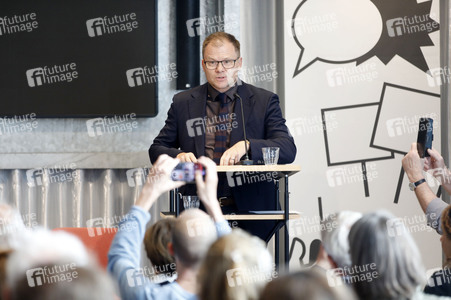 Buchpremiere mit Carsten Schneider in Berlin