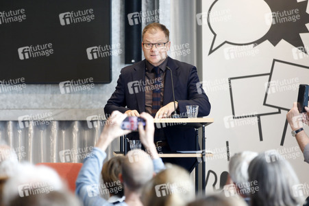Buchpremiere mit Carsten Schneider in Berlin