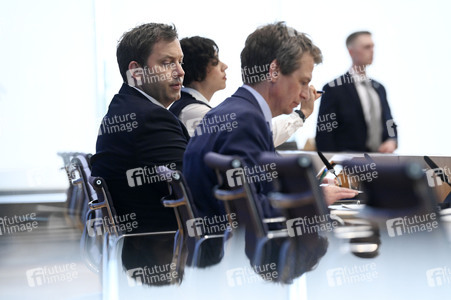 Bundespressekonferenz 'Regierungsentwurf des Bundeshaushalts 2026 und Finanzplan 2027-2029' in Berlin