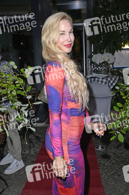 Geburtstagsfeier zum 30. Geburtstag von Jeldos Stecker in Berlin