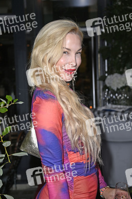 Geburtstagsfeier zum 30. Geburtstag von Jeldos Stecker in Berlin