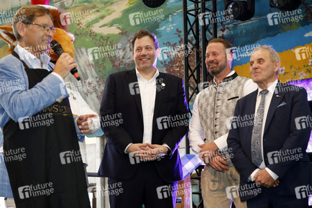 Eröffnungsveranstaltung der Cranger Kirmes in Herne