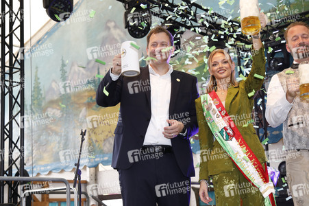 Eröffnungsveranstaltung der Cranger Kirmes in Herne