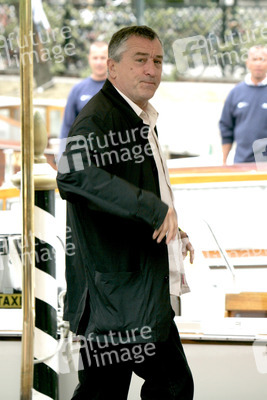 Ankunft vom 'Große Haie - Kleine Fische' Cast am Hotel Excelsior, Internationale Filmfestspiele von Venedig 2004