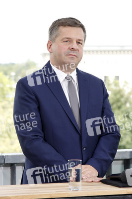 Pressekonferenz von Reiner Haseloff und Sven Schulze in Magdeburg
