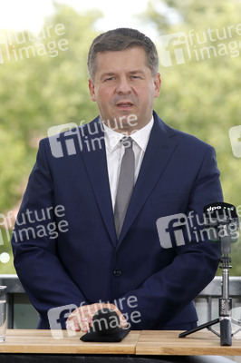 Pressekonferenz von Reiner Haseloff und Sven Schulze in Magdeburg