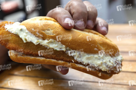 Symbolfoto Backfischbrötchen