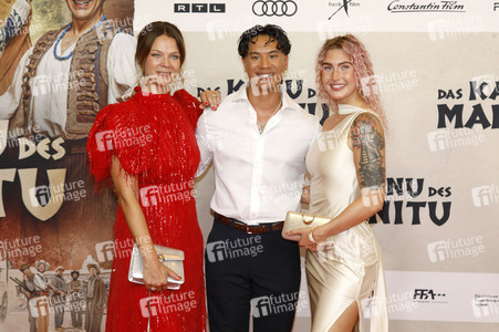 Filmpremiere 'Das Kanu des Manitu' in München