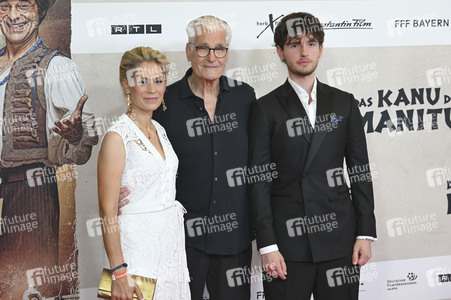 Filmpremiere 'Das Kanu des Manitu' in München