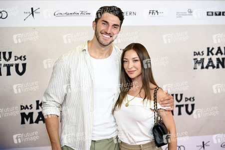 Filmpremiere 'Das Kanu des Manitu' in München