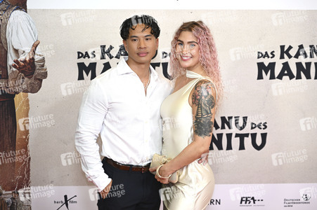 Filmpremiere 'Das Kanu des Manitu' in München