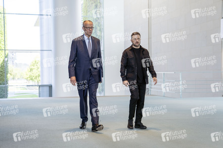 Pressestatement von Selenskyj und Merz in Berlin