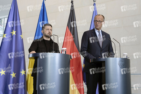 Pressestatement von Selenskyj und Merz in Berlin
