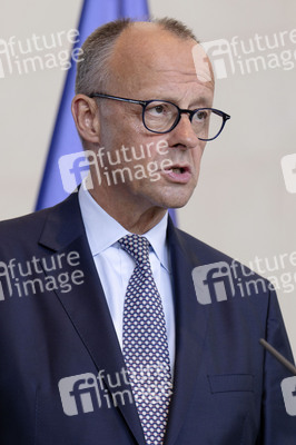 Pressestatement von Selenskyj und Merz in Berlin