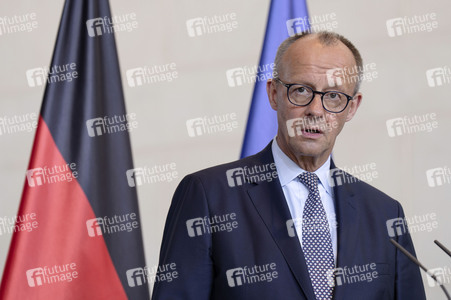 Pressestatement von Selenskyj und Merz in Berlin