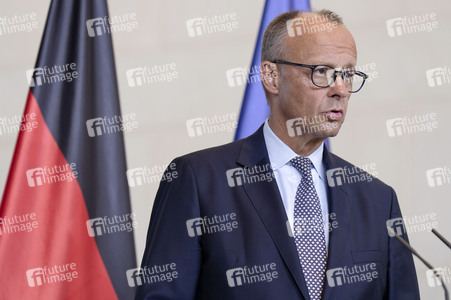 Pressestatement von Selenskyj und Merz in Berlin