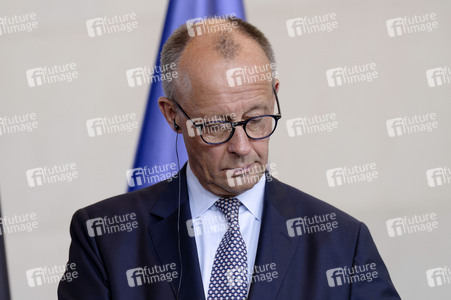 Pressestatement von Selenskyj und Merz in Berlin