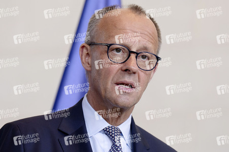 Pressestatement von Selenskyj und Merz in Berlin