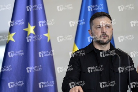 Pressestatement von Selenskyj und Merz in Berlin