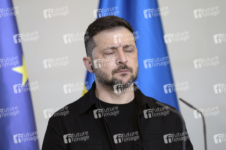 Pressestatement von Selenskyj und Merz in Berlin