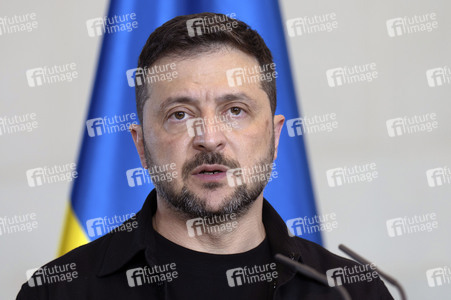 Pressestatement von Selenskyj und Merz in Berlin