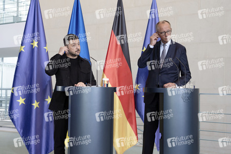 Pressestatement von Selenskyj und Merz in Berlin