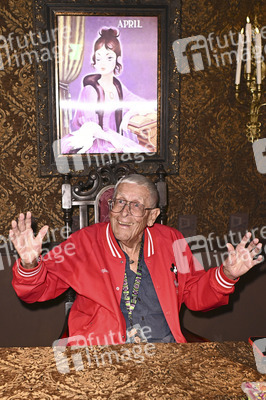 Midsummer Scream - Halloween & Horror Convention in Long Beach