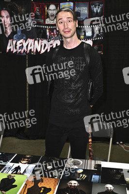 Midsummer Scream - Halloween & Horror Convention in Long Beach