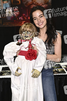 Midsummer Scream - Halloween & Horror Convention in Long Beach