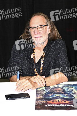 Midsummer Scream - Halloween & Horror Convention in Long Beach