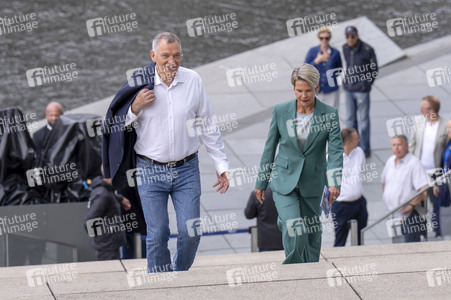 ARD-Sommerinterview mit Jan van Aken in Berlin