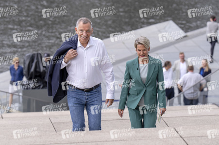 ARD-Sommerinterview mit Jan van Aken in Berlin