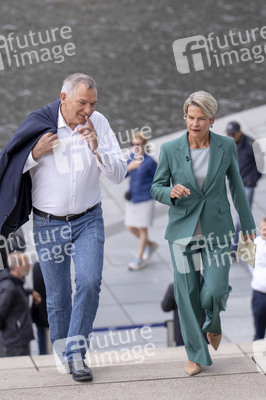 ARD-Sommerinterview mit Jan van Aken in Berlin