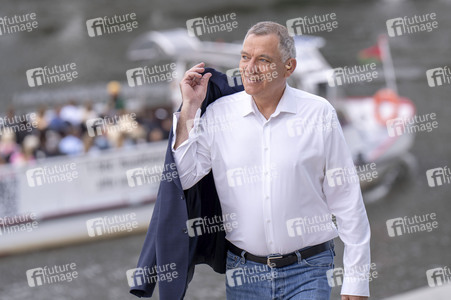 ARD-Sommerinterview mit Jan van Aken in Berlin