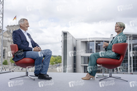 ARD-Sommerinterview mit Jan van Aken in Berlin