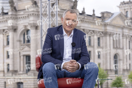 ARD-Sommerinterview mit Jan van Aken in Berlin