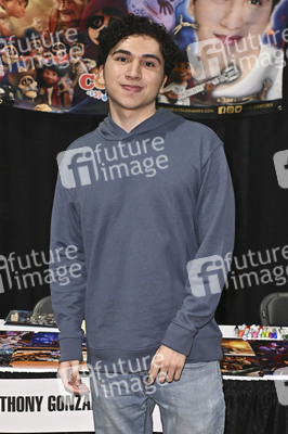 Midsummer Scream - Halloween & Horror Convention in Long Beach