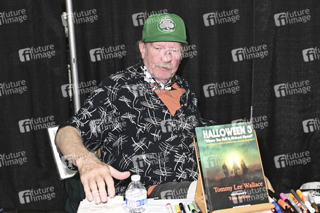 Midsummer Scream - Halloween & Horror Convention in Long Beach